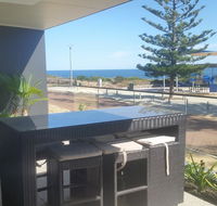 Mandurah beach front apartment - Accommodation Bookings
