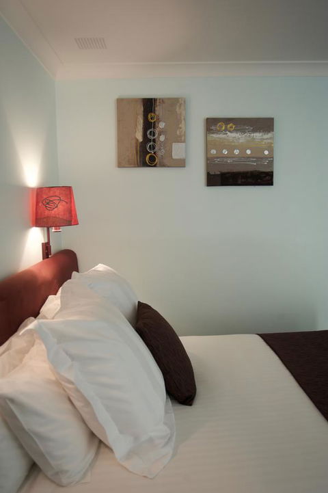 SureStay Hotel By Best Western The Clarence On Melville - Accommodation Bookings 29