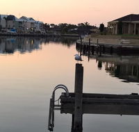 Waterside Canal Dreams - Accommodation Bookings