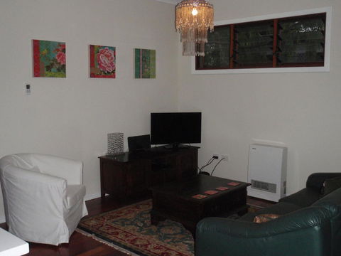 Gypsy Cottage - Accommodation Bookings 3