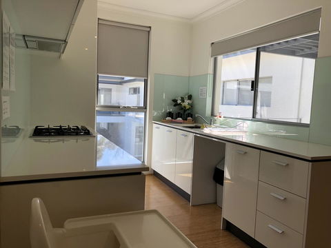 Gerring Court With Free 1 Car Bay Parking - Accommodation Bookings 11