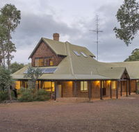 212 Yungarra - Accommodation Bookings
