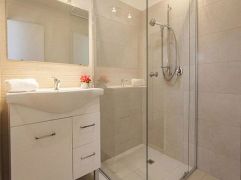 Attadale Excutive Villa - Accommodation Bookings 12