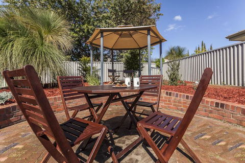 Attadale Excutive Villa - Accommodation Bookings 6
