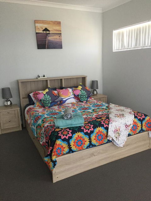 Beach House At SeaScapes.. - Accommodation Bookings 5