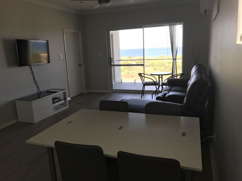 Beach House At SeaScapes.. - Accommodation Bookings 18