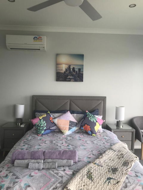 Beach House At SeaScapes.. - Accommodation Bookings 7