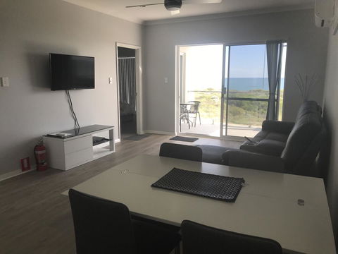 Beach House At SeaScapes.. - Accommodation Bookings 20