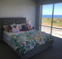Beach House at SeaScapes.. - Accommodation Bookings