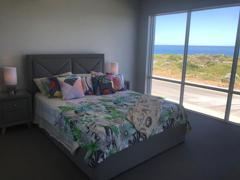 Beach House At SeaScapes.. - Accommodation Bookings 0