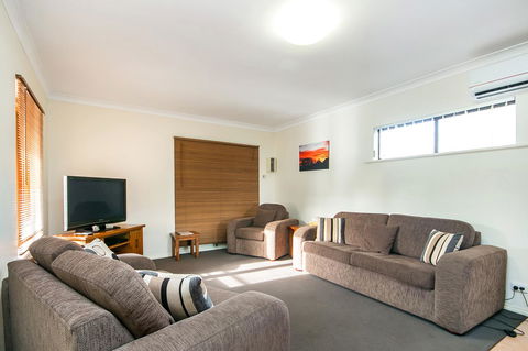 Coranda Lodge - Accommodation Bookings 3