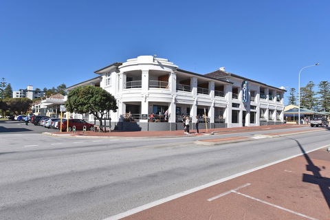 Cottesloe Apartment Close To Beach - Accommodation Bookings 23