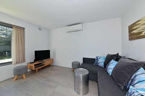 Cottesloe Apartment Close To Beach - Accommodation Bookings 10