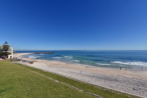 Cottesloe Apartment Close To Beach - Accommodation Bookings 24