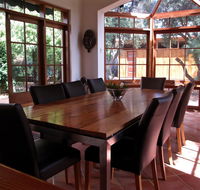 The Russell House - Accommodation Bookings