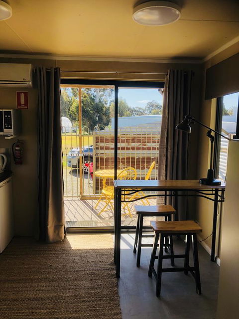 Kendenup Cottages And Lodge - Accommodation Bookings 4