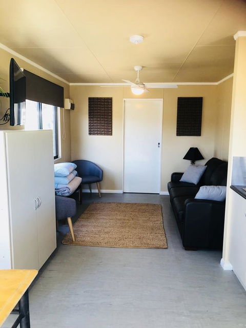 Kendenup Cottages And Lodge - Accommodation Bookings 5