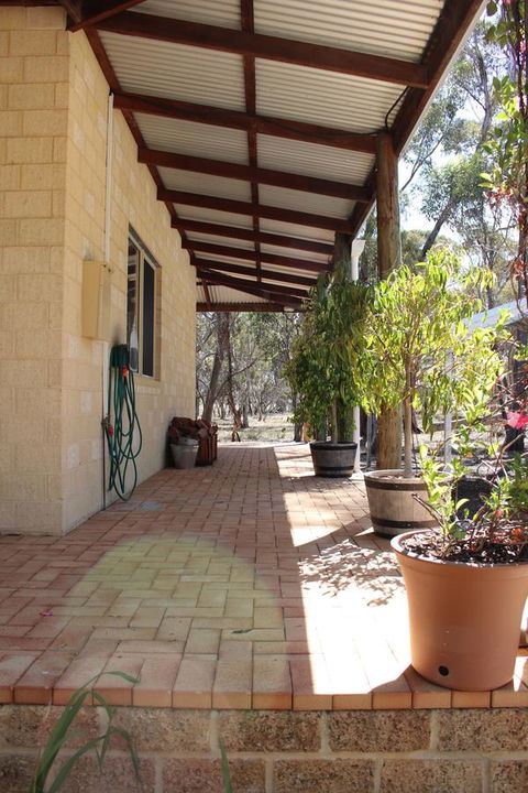 Kendenup Cottages And Lodge - Accommodation Bookings 16