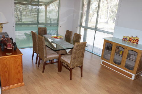 Kendenup Cottages And Lodge - Accommodation Bookings 10