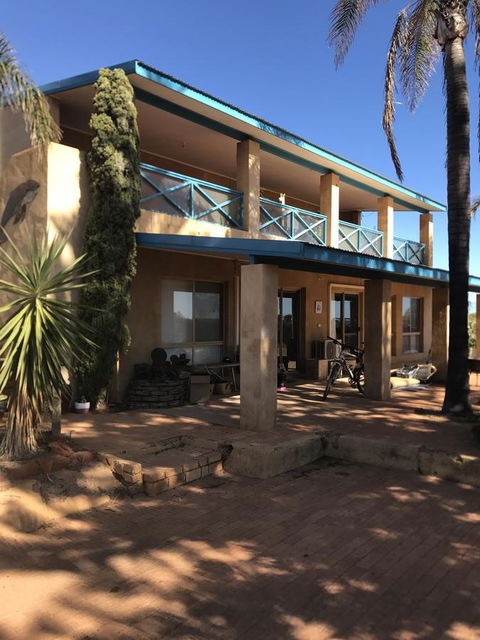 Surf Views - Accommodation Bookings 4