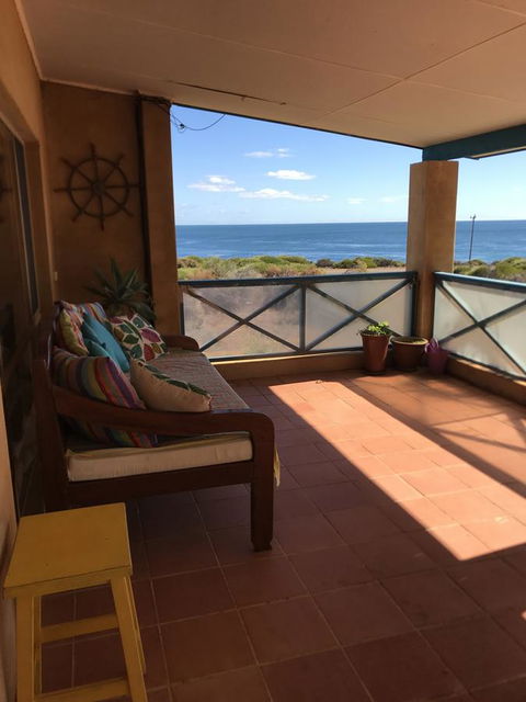Surf Views - Accommodation Bookings 10