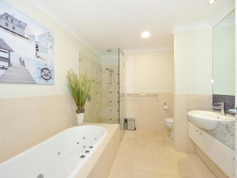 Nautilus By Rockingham Apartments - Accommodation Bookings 6