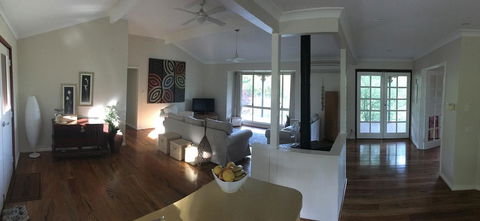 Tegwan's Nest Holiday Home - Accommodation Bookings 0