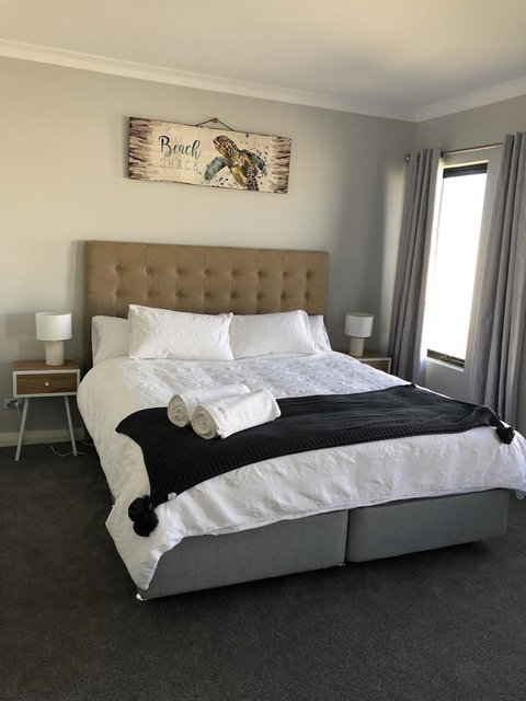 The Shak Kalbarri - Accommodation Bookings 11