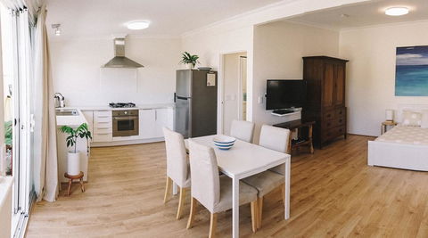 Sun Studio - Accommodation Bookings 2