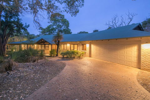 53 Martina Drive - Accommodation Bookings 6
