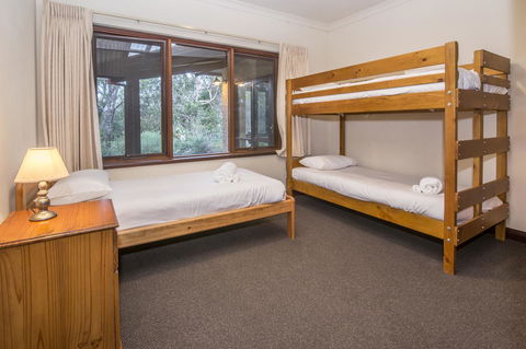 53 Martina Drive - Accommodation Bookings 25