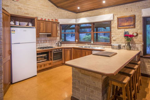 53 Martina Drive - Accommodation Bookings 17