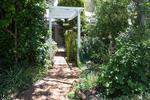 Jacaranda Guest House - Accommodation Bookings 39
