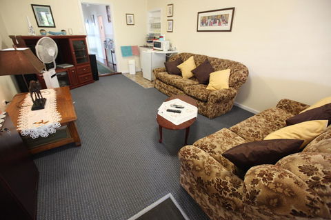 Jacaranda Guest House - Accommodation Bookings 7