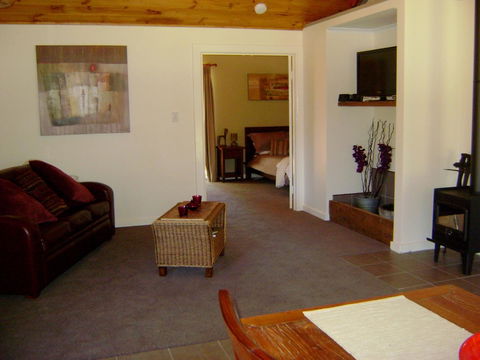 Scotsdale Valley Studios - Accommodation Bookings 14