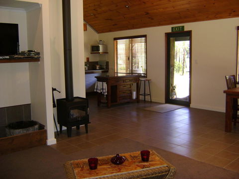 Scotsdale Valley Studios - Accommodation Bookings 17
