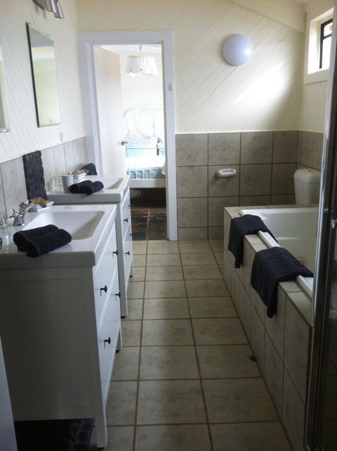 Bickley Valley Cottage - Accommodation Bookings 13