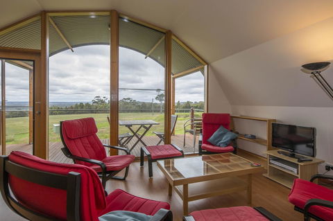 Tennessee Hill Chalets - Accommodation Bookings 24