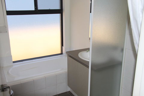 Byford House On The Scarp - Accommodation Bookings 12