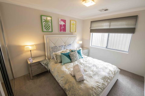 Magnificent Beach Retreat - Accommodation Bookings 13