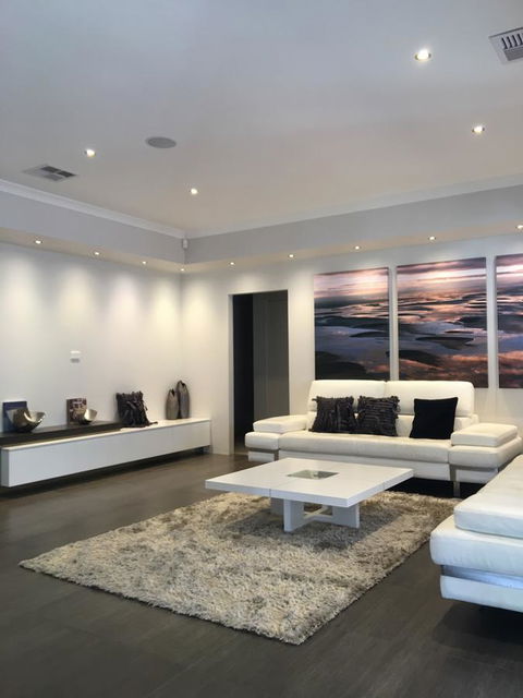 Magnificent Beach Retreat - Accommodation Bookings 31