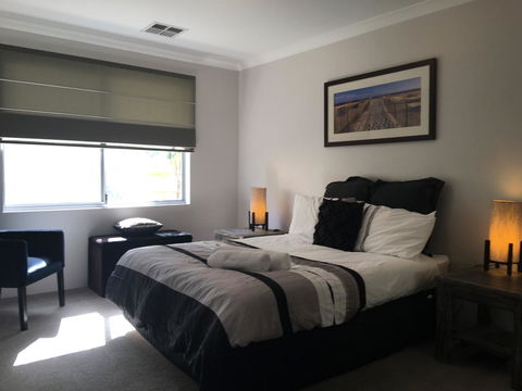 Magnificent Beach Retreat - Accommodation Bookings 18