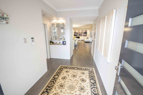 Magnificent Beach Retreat - Accommodation Bookings 5