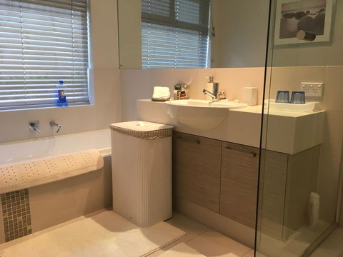 Magnificent Beach Retreat - Accommodation Bookings 20