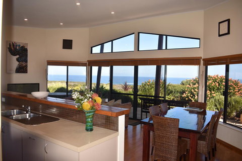 Redgate Beach Escape - Accommodation Bookings 2