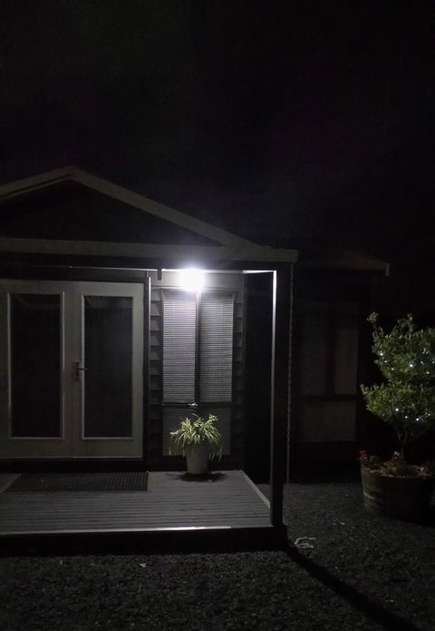 Windfall Estate Vineyard Cottage - Accommodation Bookings 16
