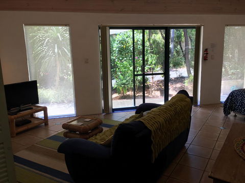 Par La Mer - Accommodation Bookings 13