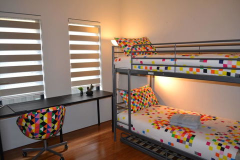 Highgate Modern Home (4 Mins To Perth City) - Accommodation Bookings 13