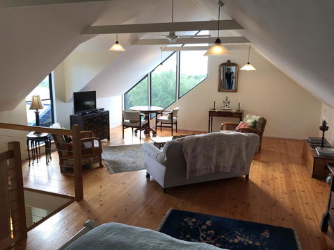 Orion Studio With Ocean Views - Accommodation Bookings 14