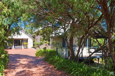 Orion Studio With Ocean Views - Accommodation Bookings 1